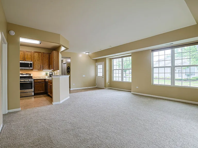 14021 Beaver Dam Ln #14021 — Photo 10