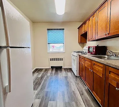 2 bed, 1000 sqft, $2,425 — Photo 4