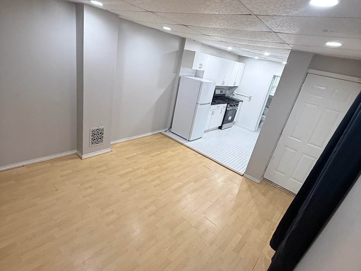 215 Carson Street — Photo 4