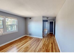 1021 48th St NE #8, Washington, DC 20019