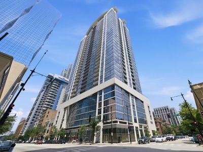 100 E 14th St APT 1403, Chicago, IL, 60605