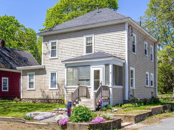 8 Lovell St, Middleboro, MA 02346