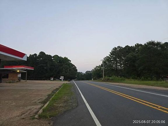 Exterior Neighborhood (street photo)