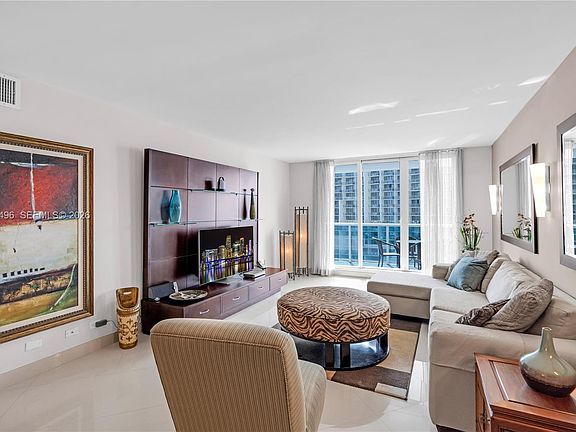 5th image of 2301 Collins Ave APT 1006