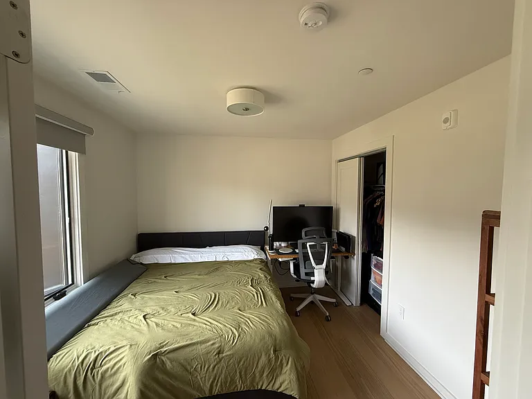 2216 40th Pl NW #4 — Photo 7