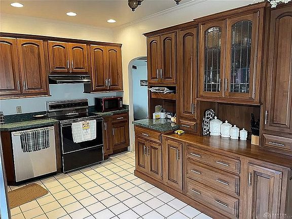 Kitchen, different view