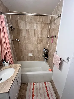 Rented by Manhattan Dwelling Corporation | media 10