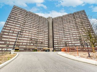 11 Wincott Dr #810, Toronto, ON M9R 2R9