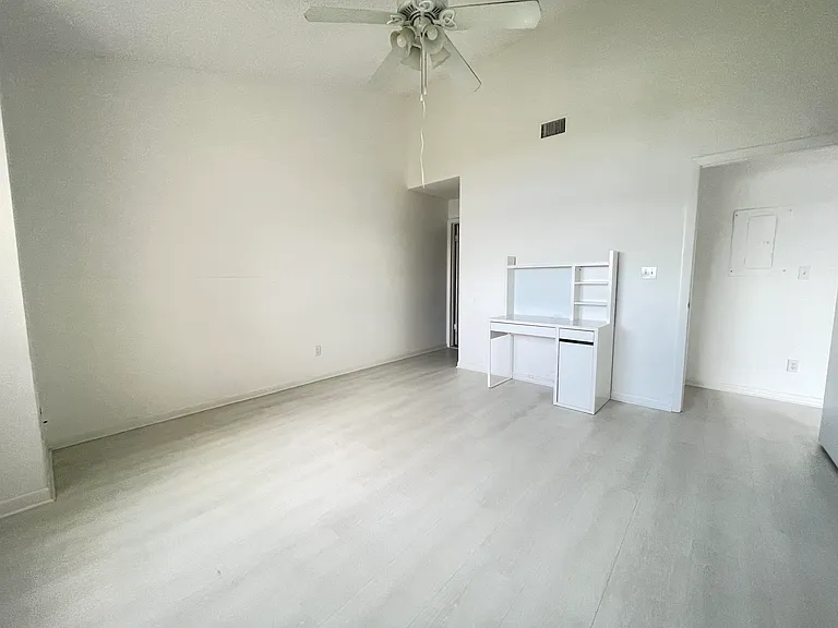3445 NW 44th St #206 — Photo 9