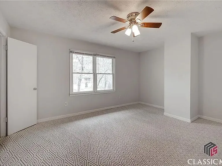 207 Highland Park Dr — Photo 23