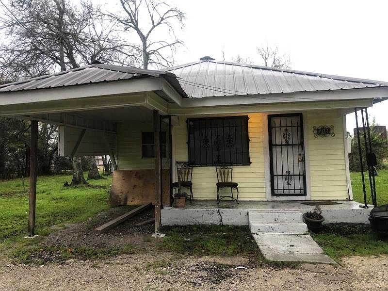 2nd image of 519 Saint Dizier St