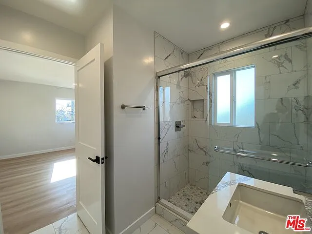 3207 W 3rd St #7 — Photo 15