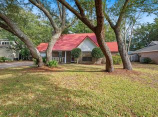 254 Dominica Cir, Niceville, FL 32578