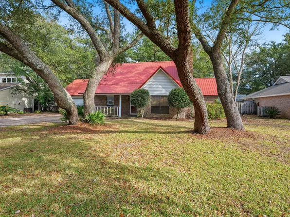 254 Dominica Cir, Niceville, FL 32578