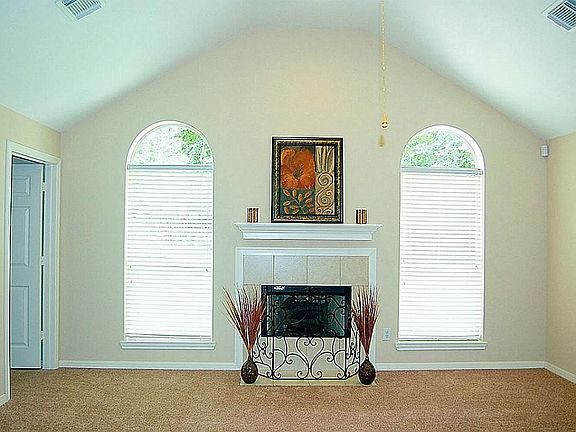 4th image of 12402 Browning Dr