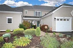 2 bed, 2.5 bath, 1998 sqft, $3,200 — Photo 1