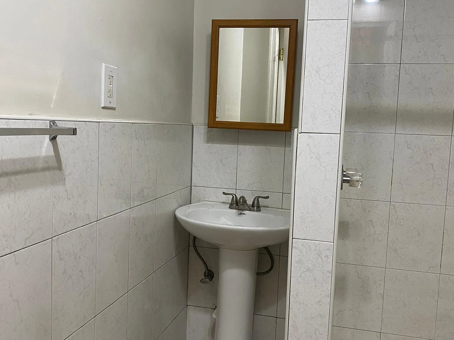 1 bed, 850 sqft, $950 — Photo 4