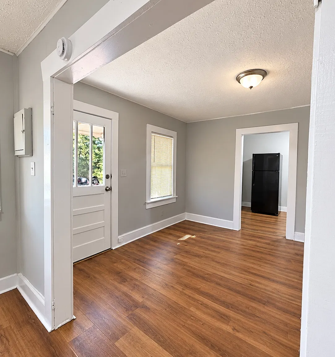 2 bed, $725 — Photo 2