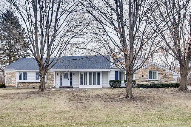 1st image of 401 Minnaqua Dr