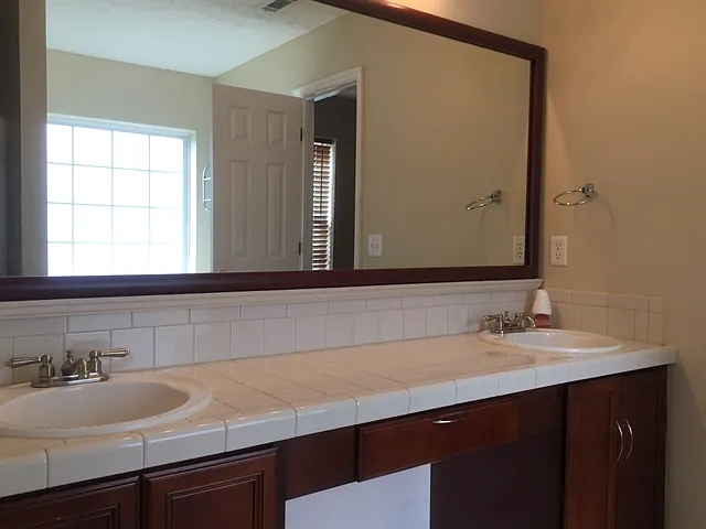 5104 Brookstone Ct — Photo 5