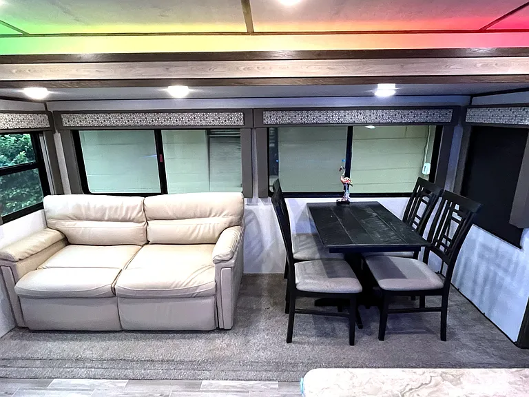 1507 S John Young Pkwy — Photo 11