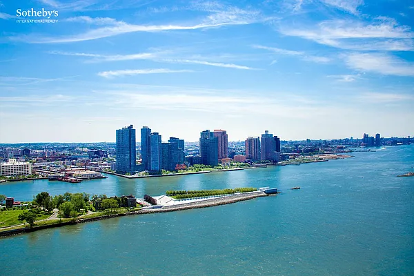 Sold by Sotheby's International Realty | media 21