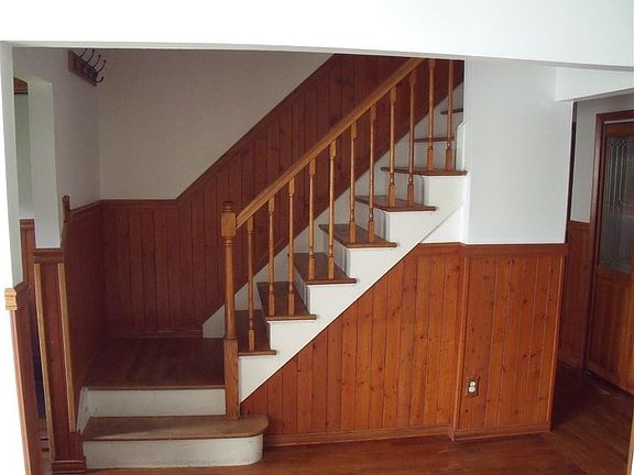 3rd image of 23 Morris Dr