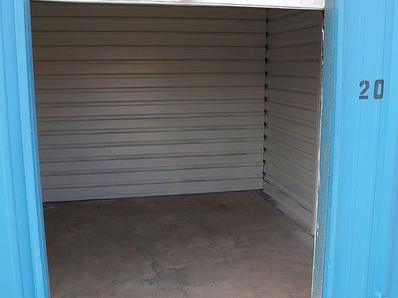 Clean. Ready for Rent!