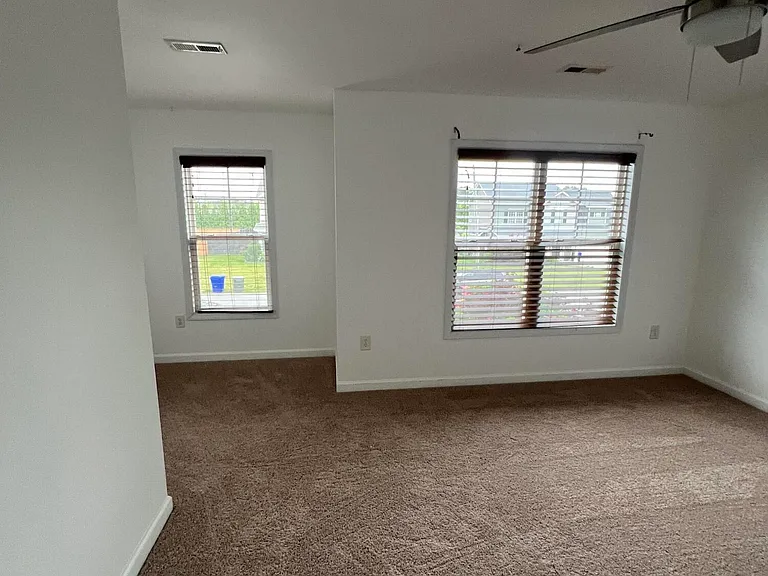 608 Cheltenham Dr — Photo 24