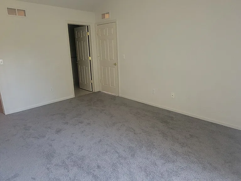 29599 Nottingham Cir #30 — Photo 9