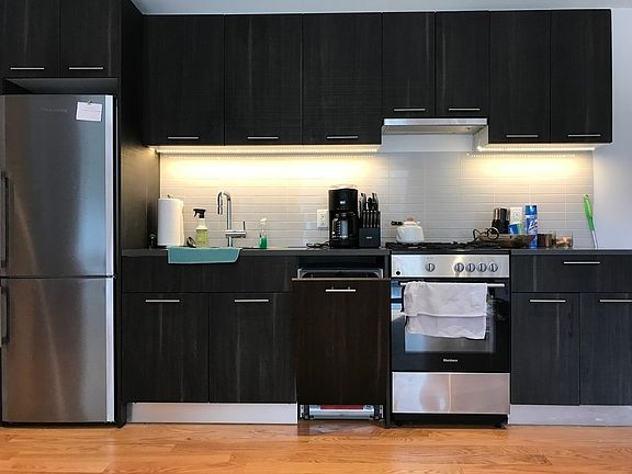 3rd image of 169 Graham Ave #304