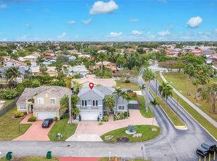 15891 SW 76th St, Miami, FL 33193