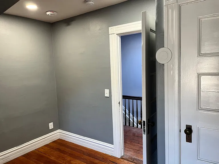 120 Columbia Ave #2 — Photo 17