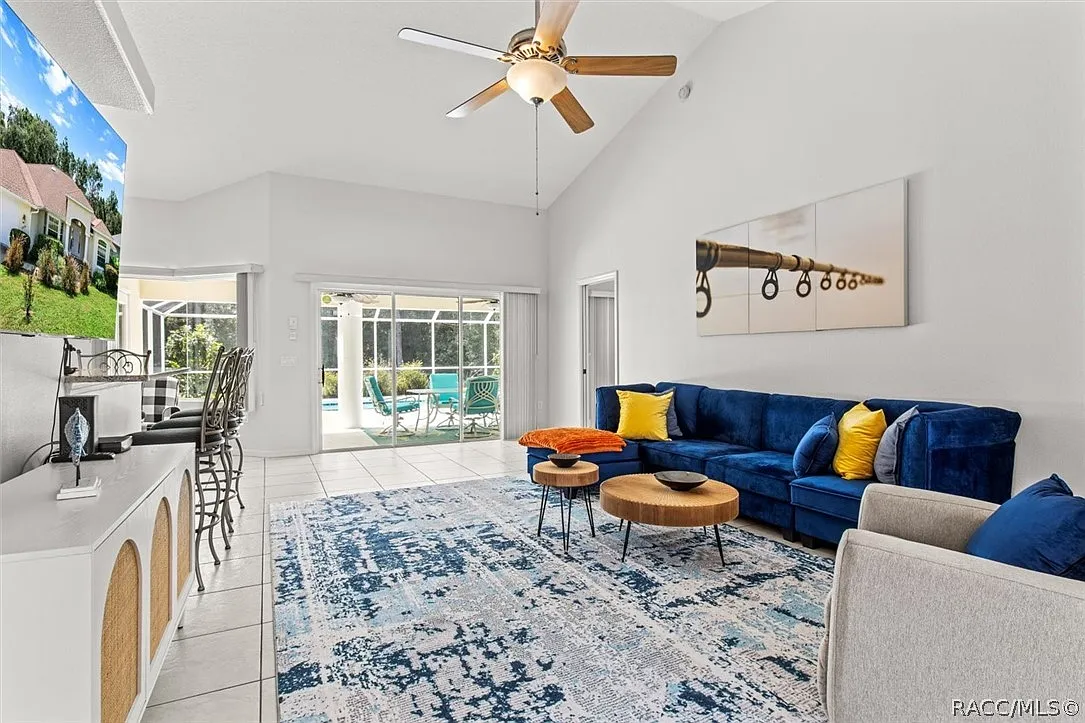3 bed, 1877 sqft, $3,000 — Photo 3