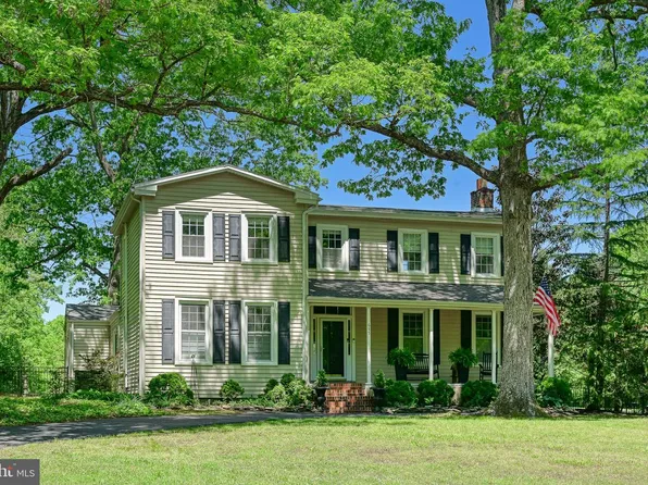 655 Bumpass Rd, Bumpass, VA 23024