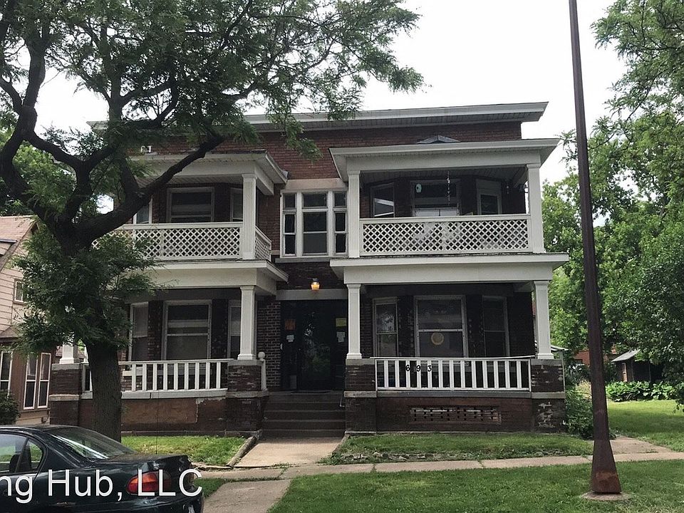 1st image of 693 Wilson Ave #3