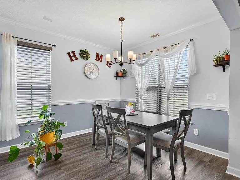 537 Jensen Ln — Photo 32