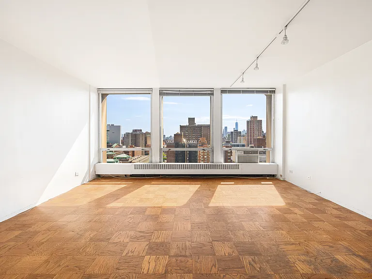 343 E 30th St #19K — Photo 5
