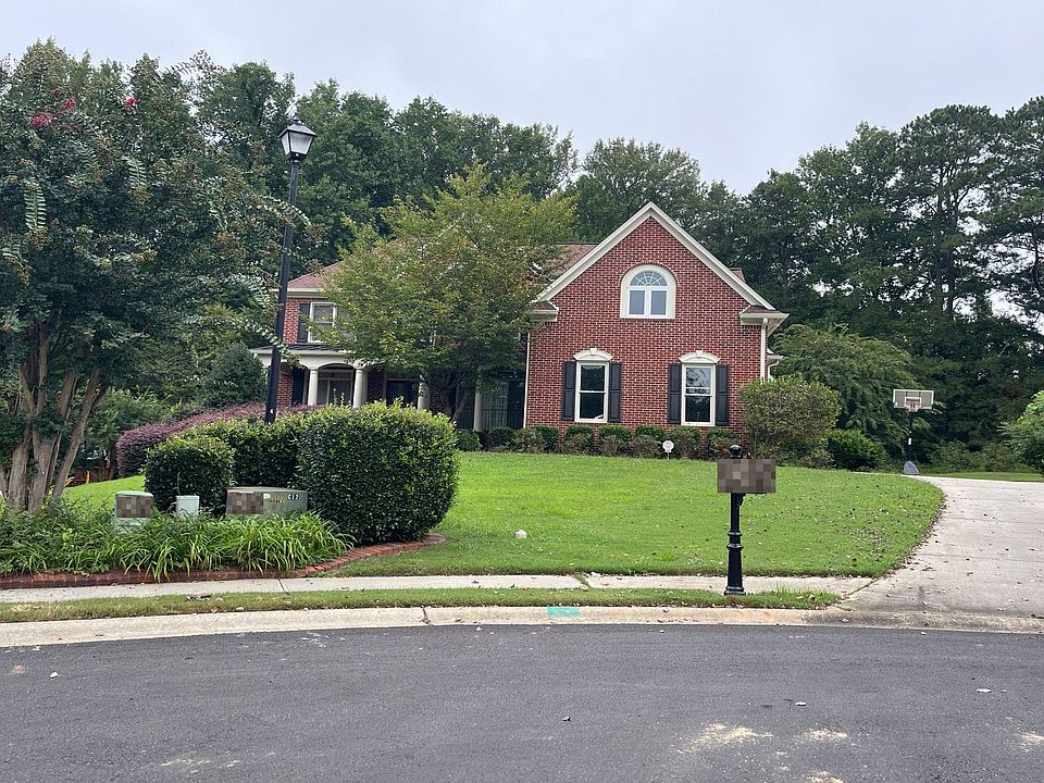 1st image of 105 Millsford Ct