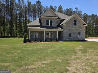 105 Southview Dr, Ellenwood, GA 30294