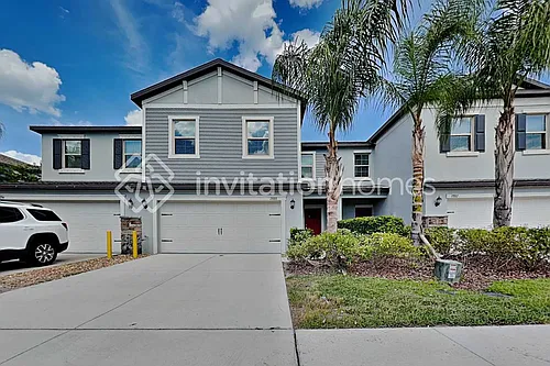2888 Coach Manors Way Photo 1