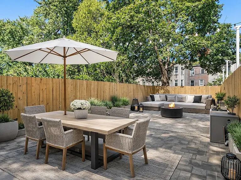 1137 Park Pl #PARLOR — Photo 14