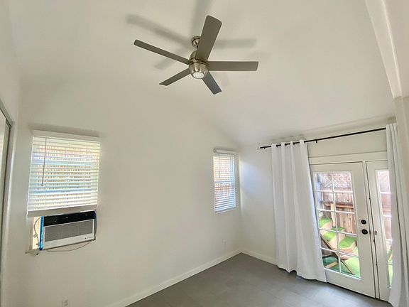 5th image of 3785 Boundary St #3783