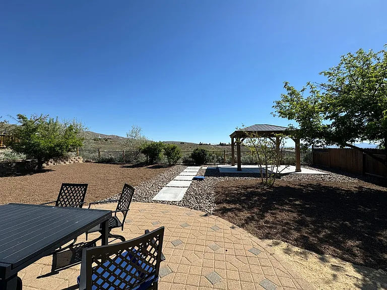 1670 Saturno Heights Dr — Photo 13