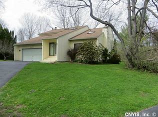 3205 Far Reach Dr, Baldwinsville, NY 13027