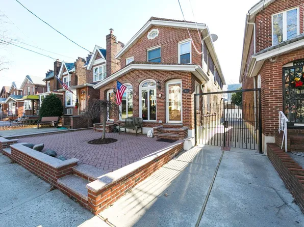 48 74th St, Brooklyn, NY 11209