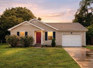 1822 Harbor Dr, Oak Grove, KY 42262