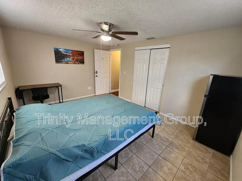 3547 Cheswick Dr #2