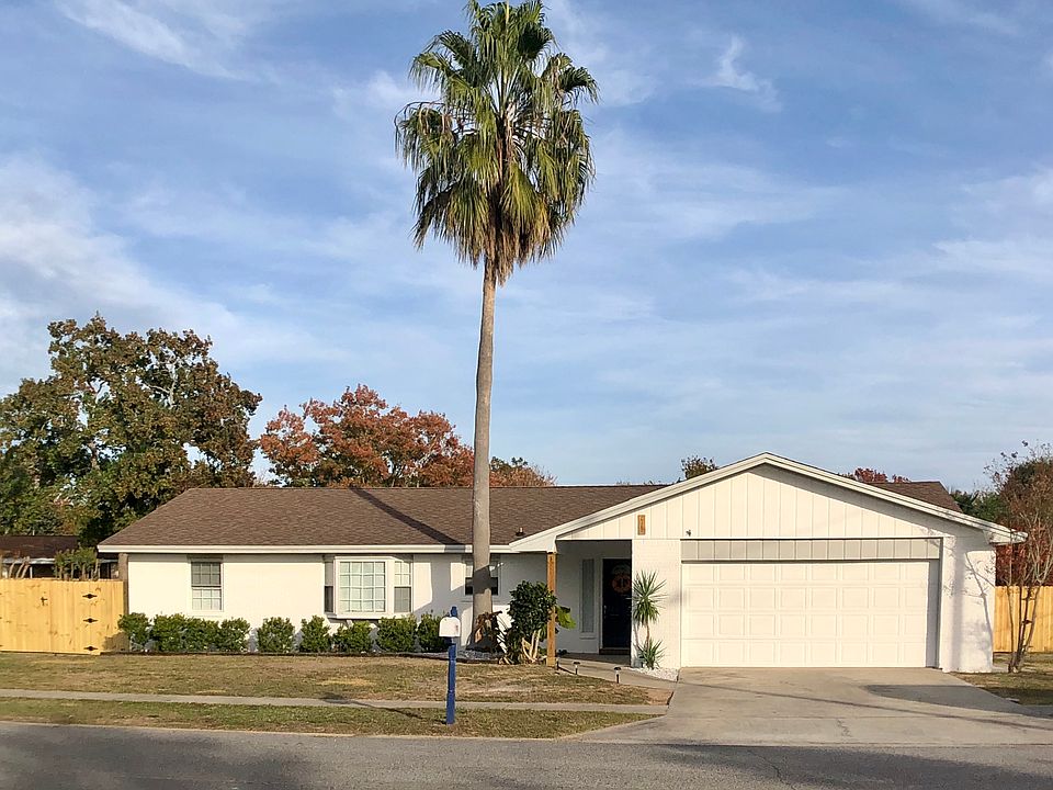 1st image of 418 Fleshman Dr