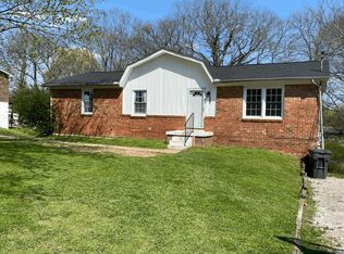2613 Maplewood Dr #A, Columbia, TN 38401